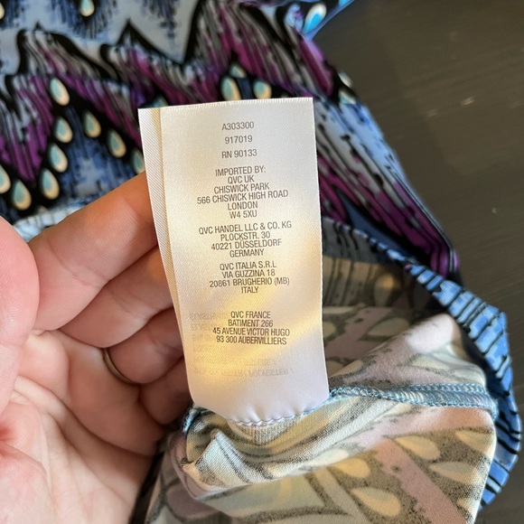 Bob Mackie Wearable Art Quarter Sleeve Top - Picture 5 of 6